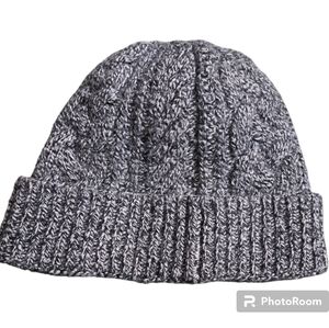 Banna Republic St Cable Beani Wool